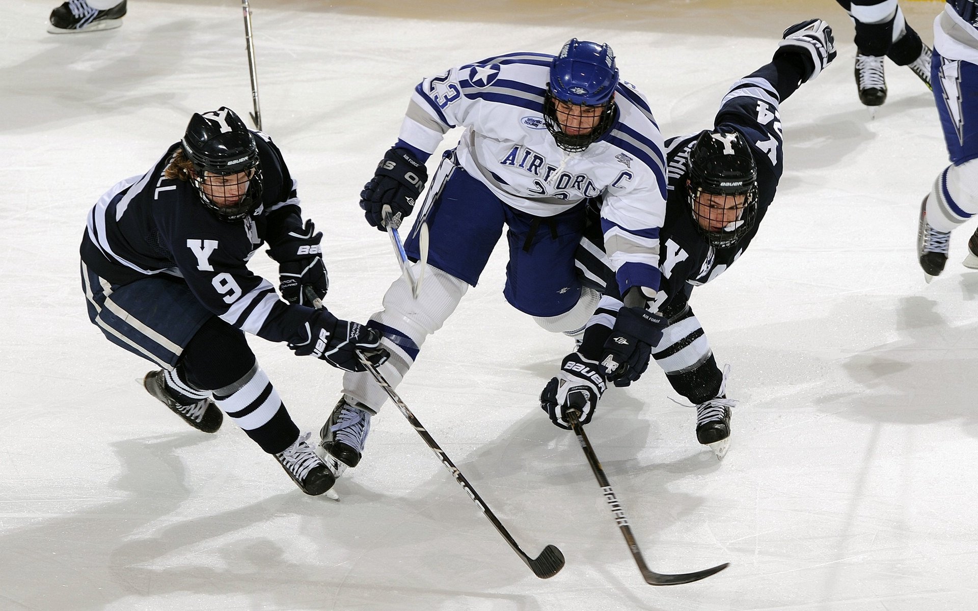塞维利亚延续佳绩，争夺西甲欧战资格